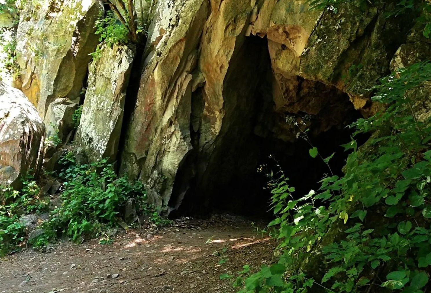 Пещера вечной мерзлоты в Железноводске